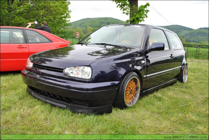 VAG 180.jpg