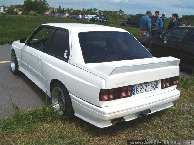bmw_biale.jpg
