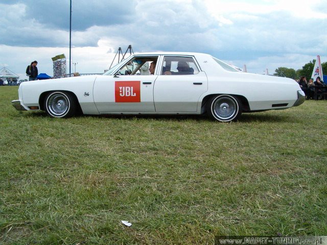 low_2.jpg